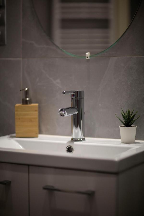 Exclusive Central Apartment Next To The Fashion Street Budapest Eksteriør bilde