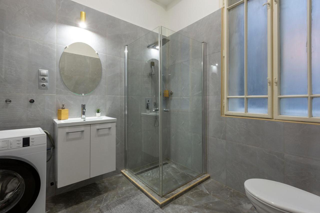Exclusive Central Apartment Next To The Fashion Street Budapest Eksteriør bilde